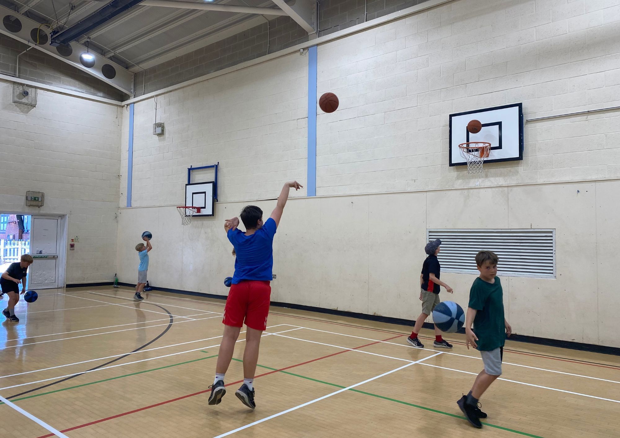Barracudas Maidenhead camp teens basketball