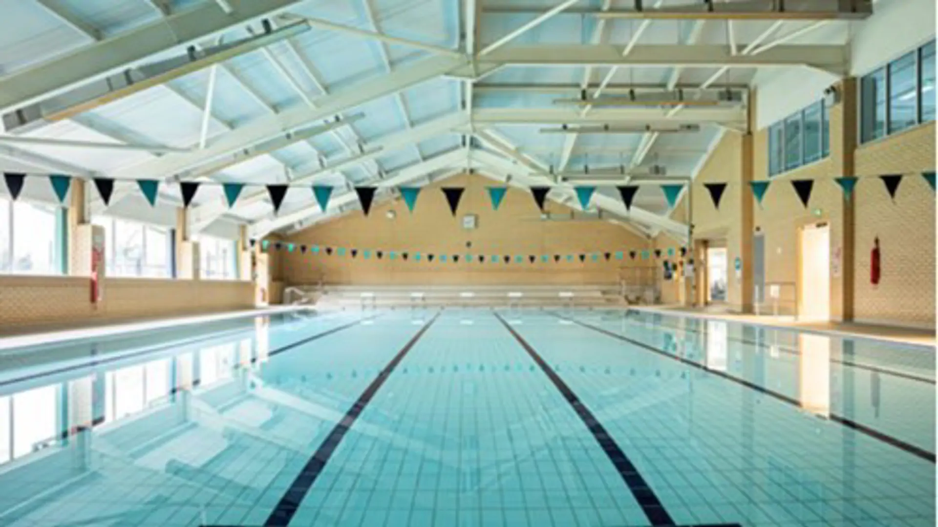 Barracudas Bushey Camp st-margarets-school-indoor-pool.jpg