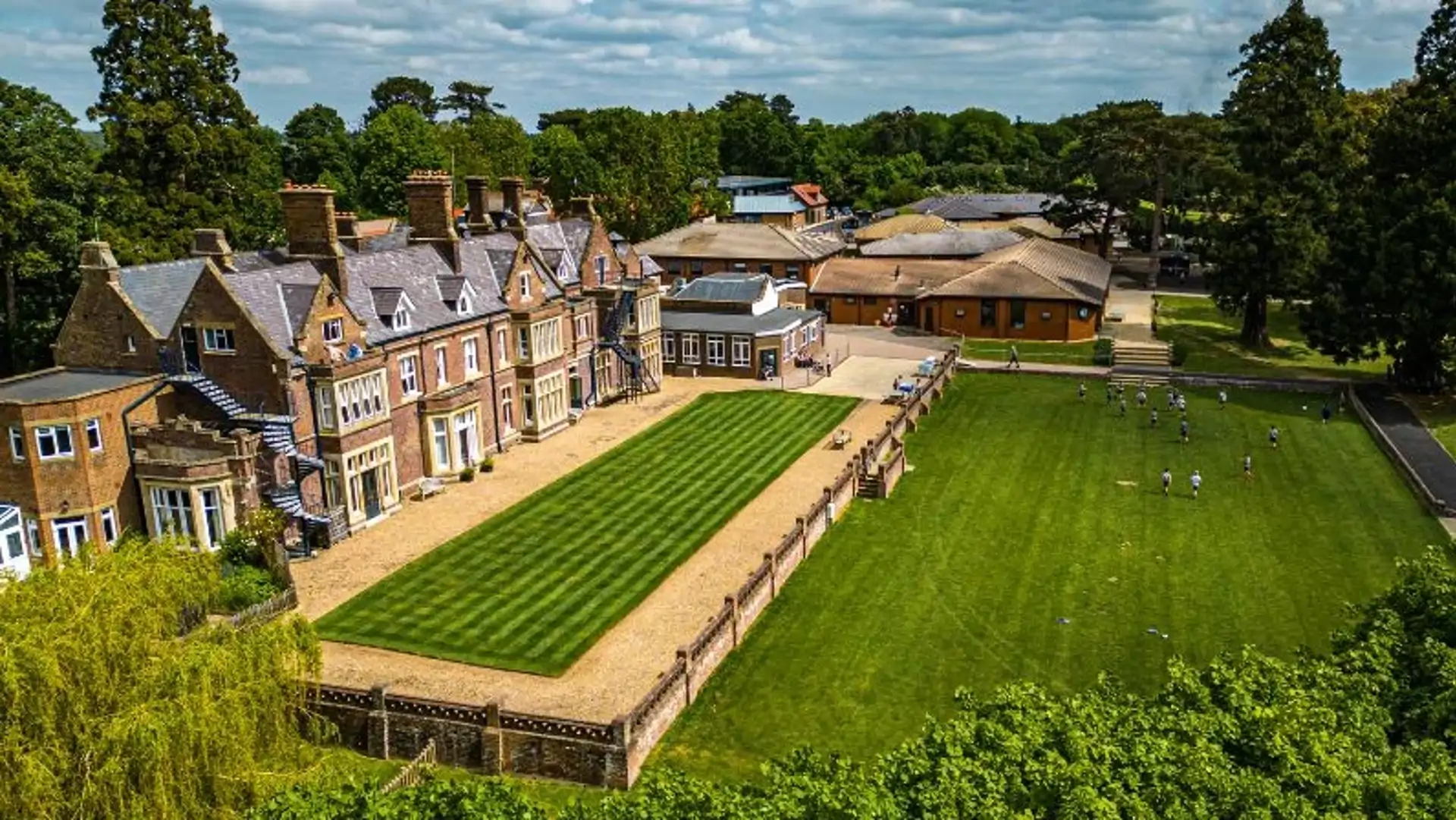 Aldwickbury School, Harpenden