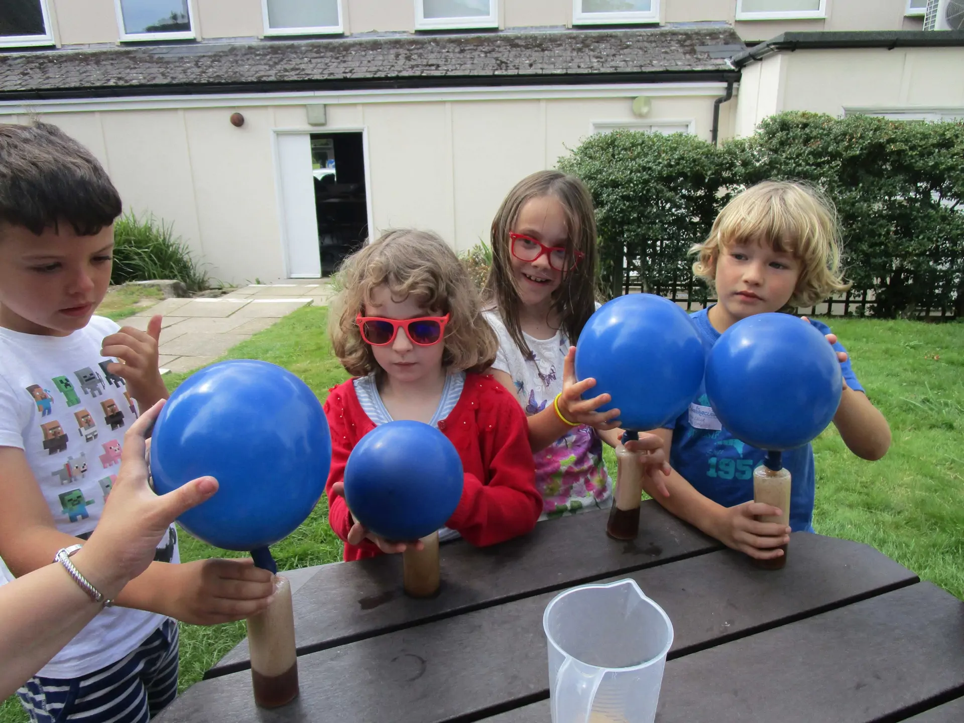labrats-at-horsham.webp (1)