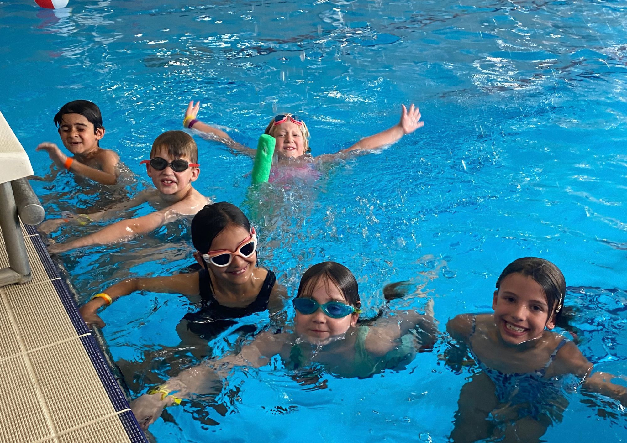 Barracudas Maidenhead children swimming