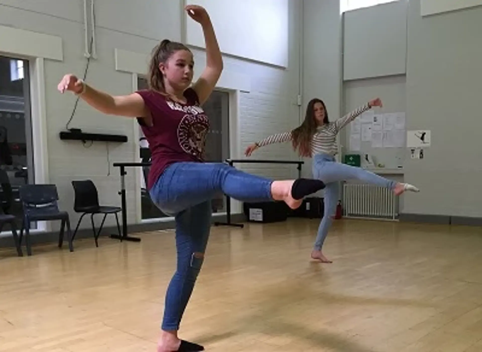 11-14-girls-dance-small.webp
