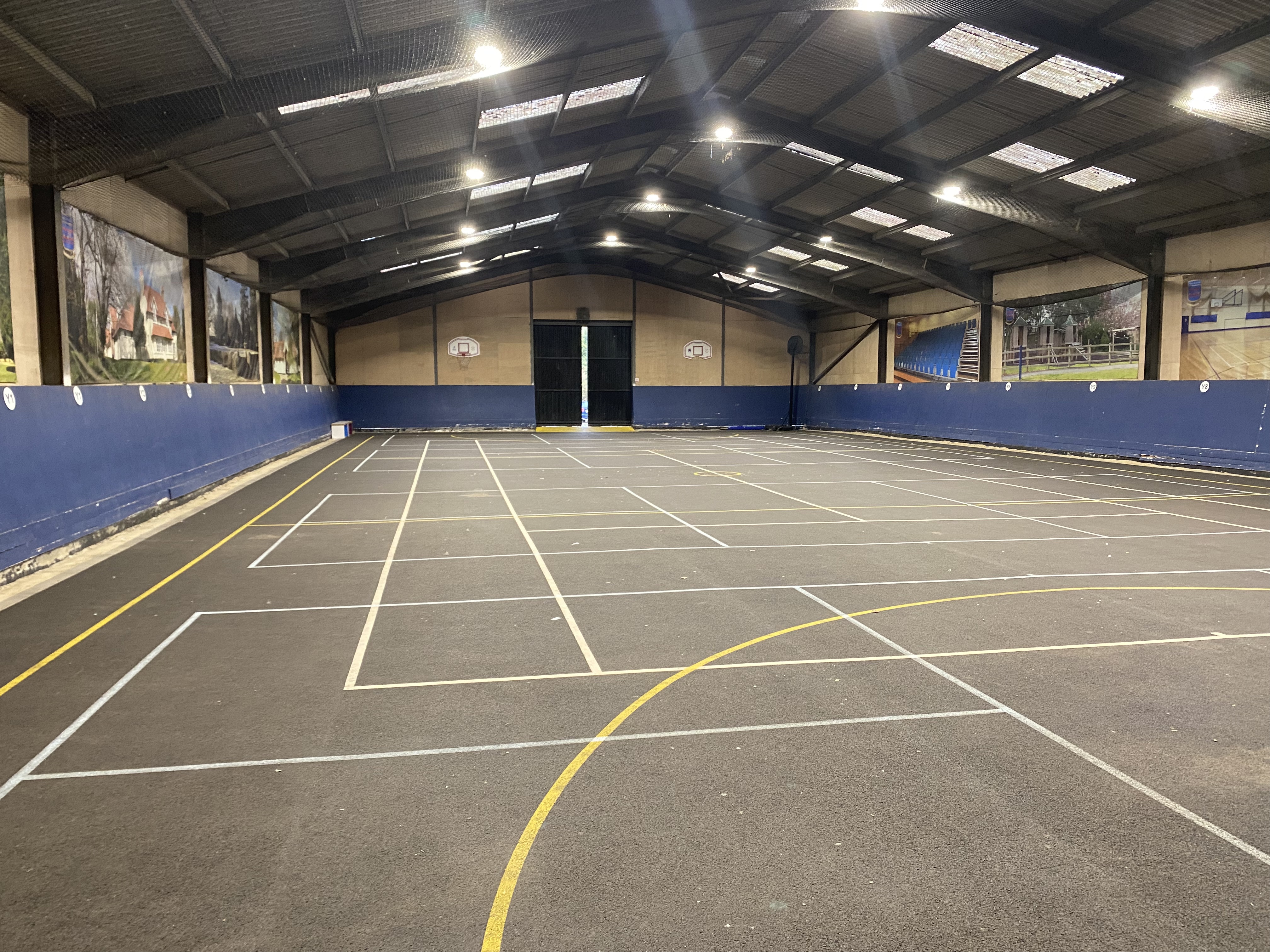 Barracudas Harlow camp sports hall.jpg