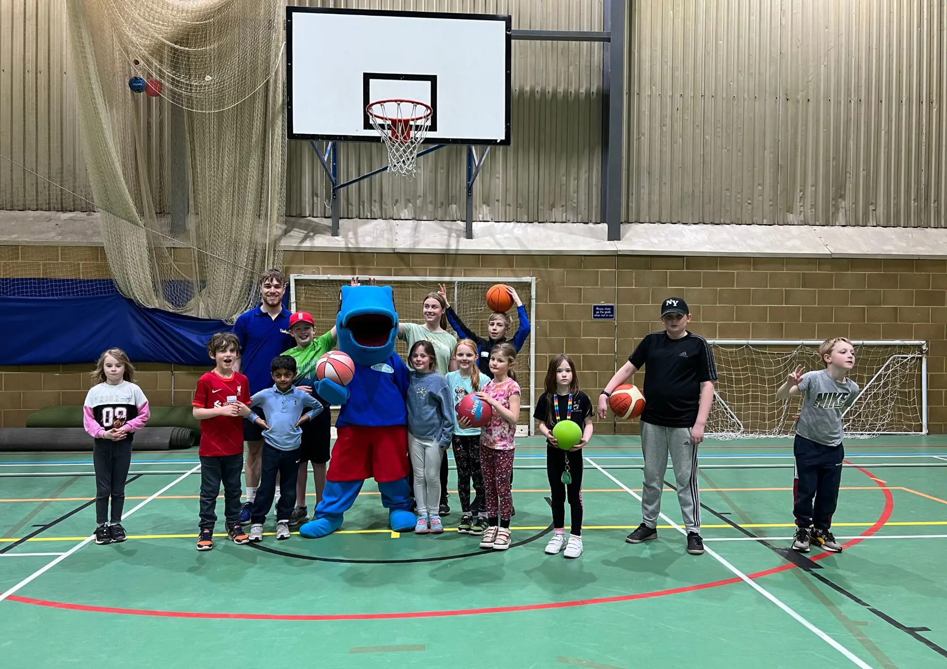 Barracudas Salisbury camp group basketball