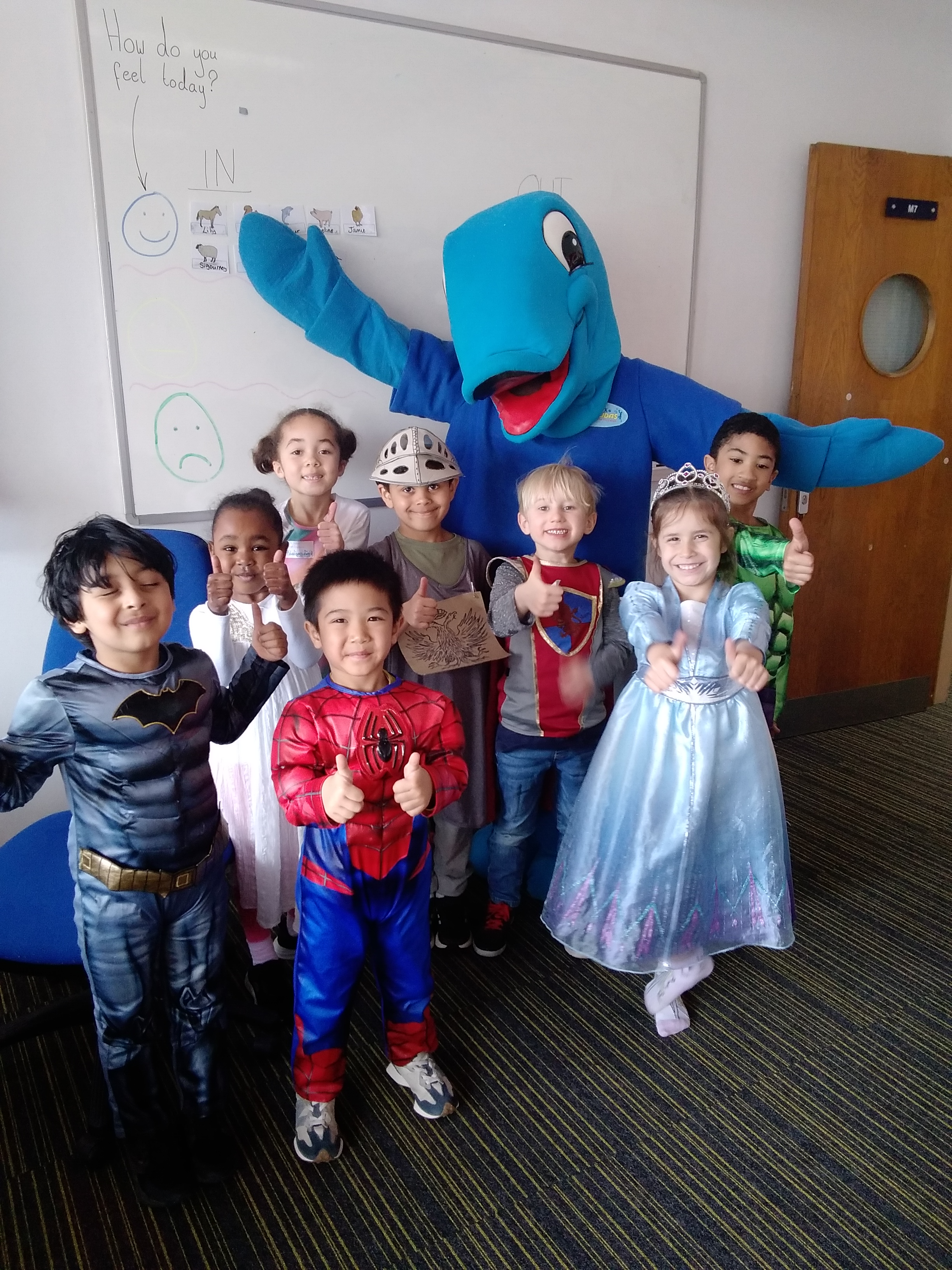 Billy Barracuda with children at Barracudas Croydon camp.png