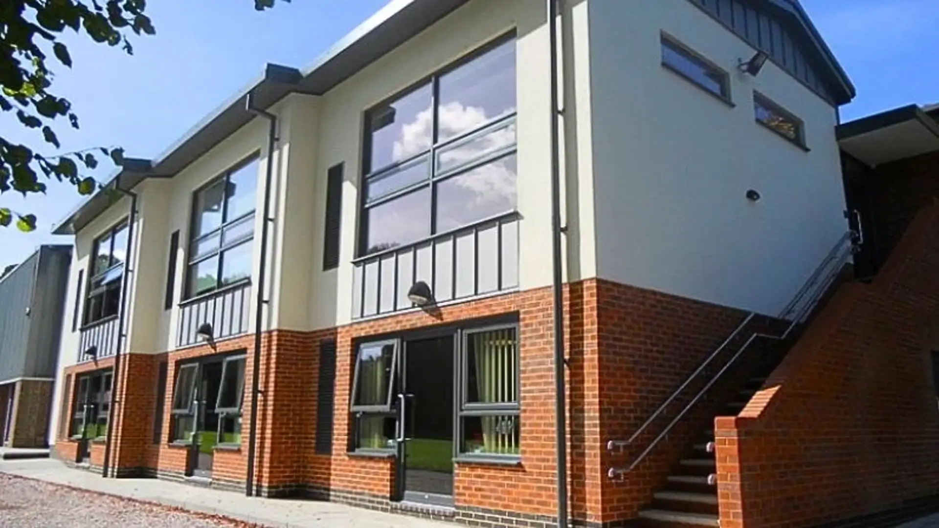 Aberdour School, Tadworth